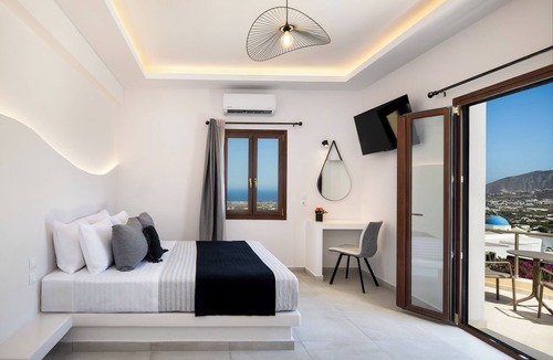 Fira Hotel | Santorinn Suites