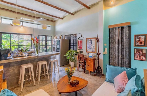 Chamkar Mon Apartment | Sarai Room a Cozy Urban Hideaway With Green Balcony