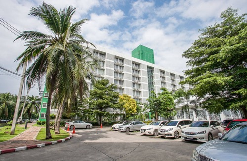 Huai Khwang Condo | Savi Rooms Deluxe Studio (2) nr Bangkok/Pitavet hospital & many pubs & bars