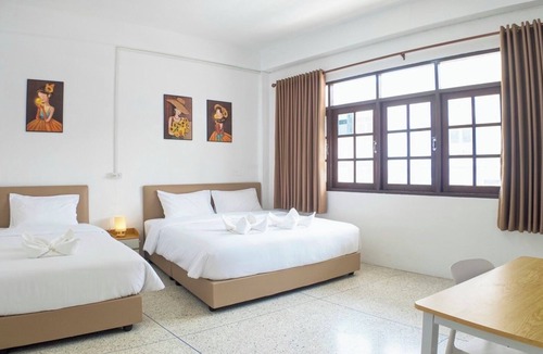 Ban Tai Hostel | Scenario Cafe and Hostel