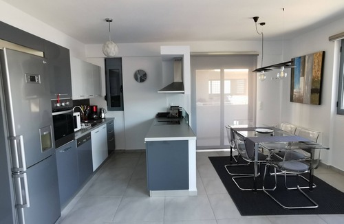 Amfilochia Condo | Sea breeze holiday apartment
