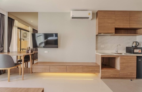 Sa Khu Condo | Sea Heaven 1320 Studio, 1 minute walk Naithon