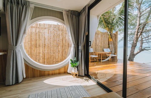 Thep Kasattri Villa | Sea Sand See Sky Beach Front Resort