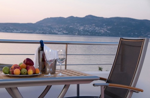 Porto Rafti House | Sea Sight Hotel