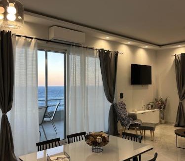 Archanes-Asterousia Apartment | Seafront house with private beach in South Crete