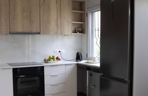 Palaio Faliro Apartment | Seaside Charm in Palaio Faliro – Walk to Beach & Cafés!