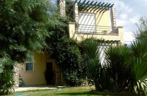 Pangaio House | Seaside Green Villa