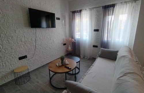 Galissas Apartment | Seaside Suite