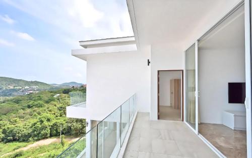 Bophut Hills House | Seaview Oasis - 4BR near Beach - Koh Samui