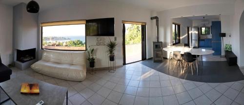 Chalcis Apartment | Seaview Resort
