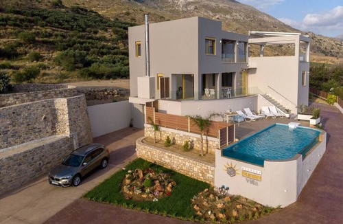 Mariou Villa | Seaview Villa w/Heated Pool, Hot Tub, Sauna & BBQ!