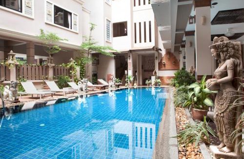 Nanai Road Hotel | Seeka Boutique Resort - Relaxing Stay - Balcony, Pool & Near Beach