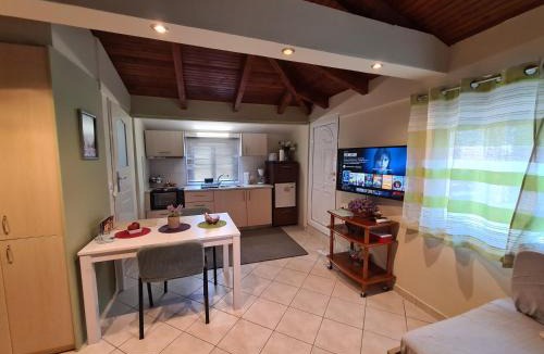 Spata-Artemida Apartment | Semelia & Maria's Guest House - Spacious Stay for 3