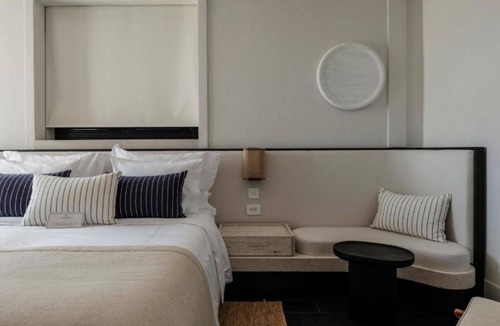 Drafaki Hotel | Serene Suite Perfect for Couples with Stunning Balcony and Sunset Aegean Views