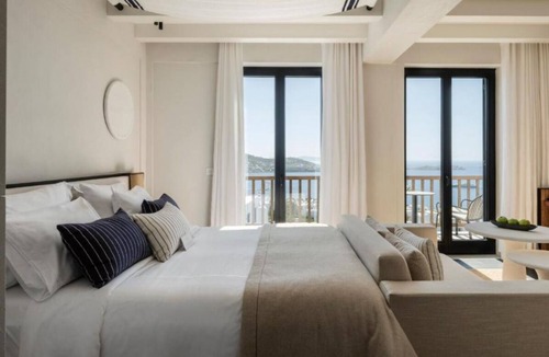 Drafaki Hotel | Serene Suite Perfect for Couples with Stunning Balcony and Sunset Aegean Views