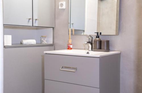 Spata-Artemida Apartment | Serenity - Brand New Apt Near Athens Int Arpt