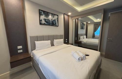 South Pattaya Villa | Serenity Grand Pool Villa Pattaya-Private Pool
