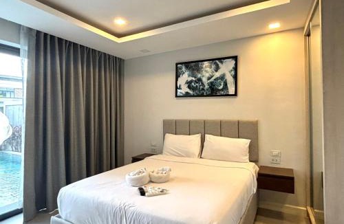 South Pattaya Villa | Serenity Grand Pool Villa Pattaya-Private Pool