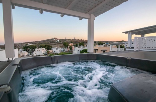 Emporio House | Shades of White Villas