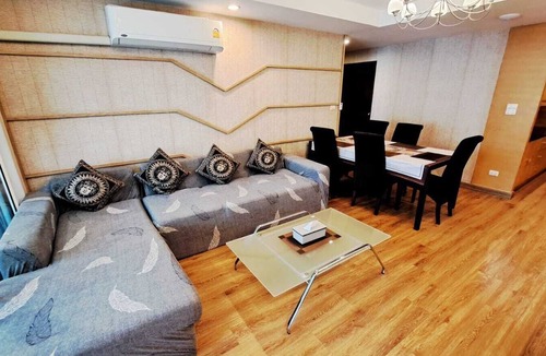 Khlong Toei Nuea Condo | Short-Term Rental Allowed - 7D Downtown Bkk Serviced Apartment