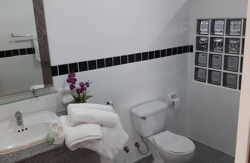 Bang Sare Hotel | Siam Court