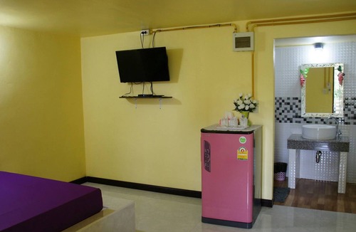 Ko Sichang Hotel | Sichangjowka Resort