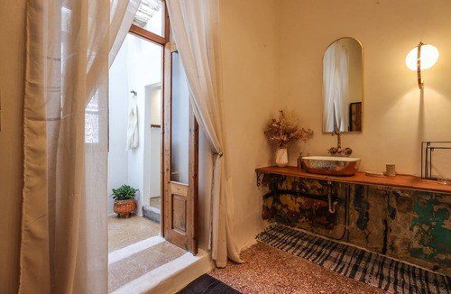 Little Venice Apartment | Sikate Hospitality
