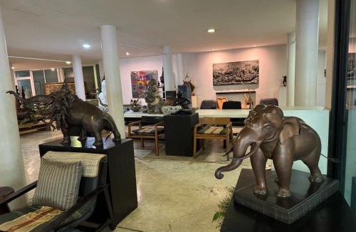 Samphao Lom Hotel | Silp-Pa Phra Nakorn Si Ayutthaya