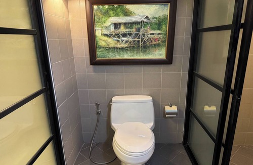 Samphao Lom Hotel | Silp-Pa Phra Nakorn Si Ayutthaya