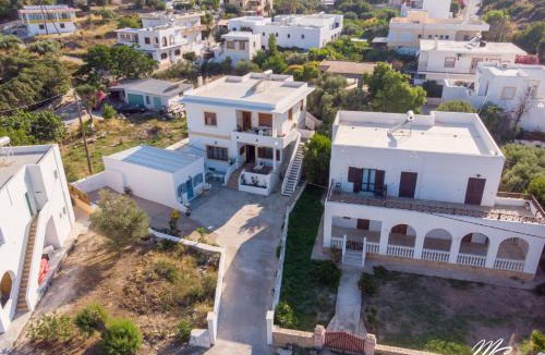 Gourna House | Siridaki Holiday home 3 bedroom by the beach