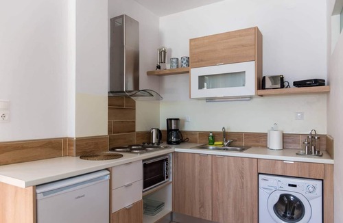 Sitia Apartment | Sitia Old Port studio Blue - 3min walk to beach - AC - WIFI