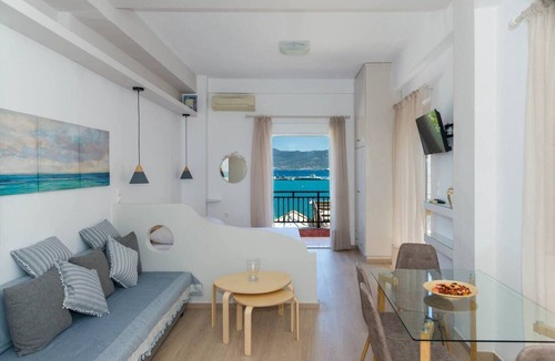 Sitia Apartment | Sitia Old Port studio Blue - 3min walk to beach - AC - WIFI
