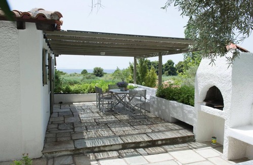 Kanapitsa Apartment | Skiathos Holidays Three-Bedroom Villa