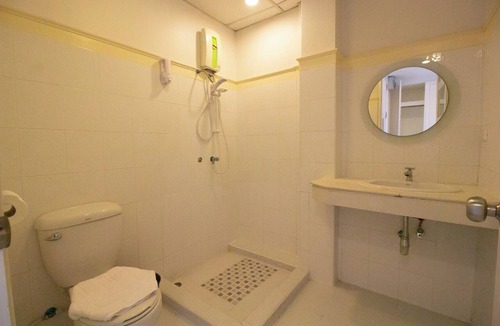 Samsen Nok Hotel | Skutan-MTB Sutthisan