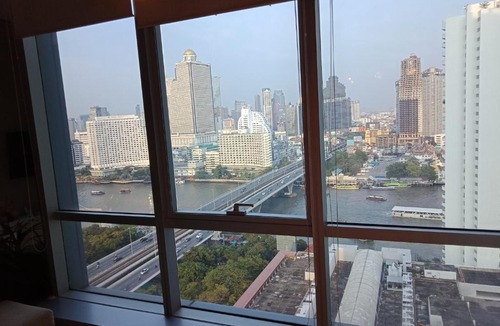 Khlong Ton Sai Apartment | Sky room by the river