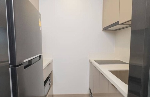 Rama 9 Apartment | Skyline view w/Pool, Gym, Hot Tub, Sauna + 5m Walk to MRT