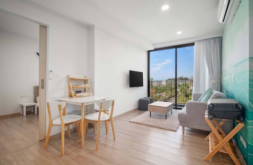 Laguna Condo | Skypark Aurora, Two-Bedroom 2716 2Cx1 Premium