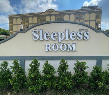Phitsanulok Hotel | SLEEPLESS ROOM Phitsanulok