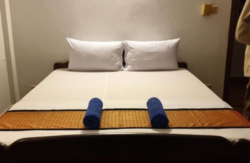 Taphul Village Area Bed & Breakfast | Smiley's Guesthouse : Budget Double Room