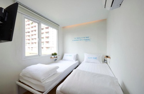 Embassy District Hotel | Smore Sala Daeng - Silom by D Varee