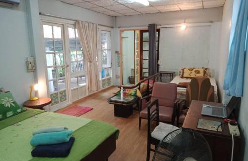 Ratchadaphisek House | Social Style Culture