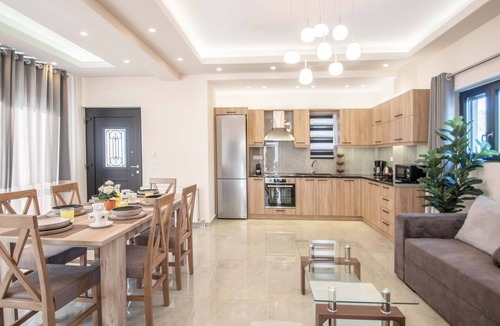Argassi Villa | Sokrates and Oresti - Three Bedroom Villa, Sleeps 6