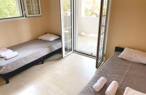 Charakas House | Sounio Poseidon Villa