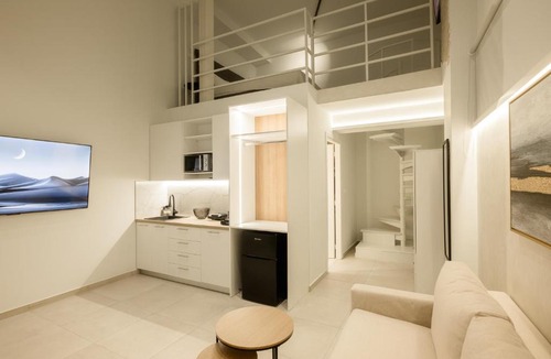 Elliniko Apartment | South Metro Loft