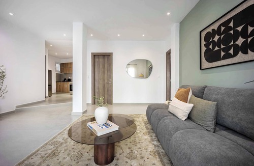 Pangrati Apartment | Spacious 1BR w/Balcony in Pangrati | No Elevator