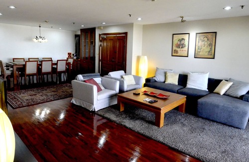 Ploenchit Apartment | SPACIOUS 3BR APT in the Heart of Bangkok