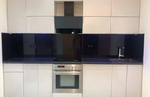Kypseli Apartment | Spacious 4 Bd Gem in Historic Kipseli Area
