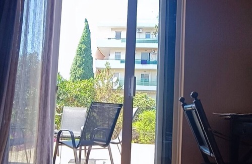 Agia Paraskevi Apartment | Spacious Athens Garden Flat | Metro | 2 Bed 2 Bath