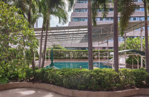 Ratchaprasong Condo | Spacious Classic Retro Style Condo/next to BTS/1 stop from Silom & Siam BTS