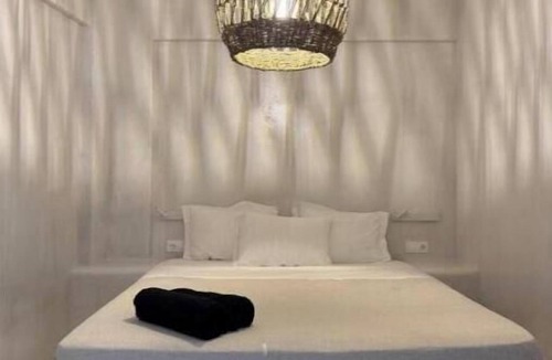 Naousa Hotel | Spacious Deluxe Double Room in the Heart of Naousa